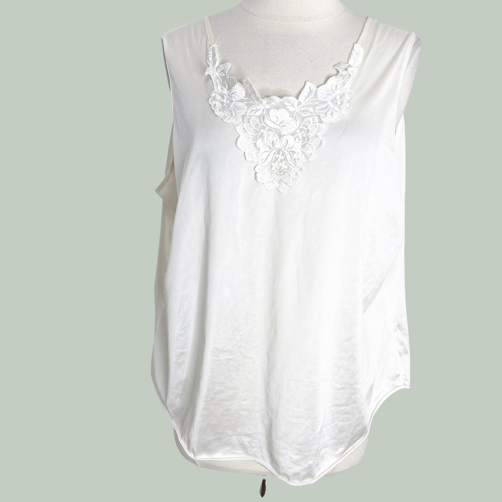 Danbury Ivory Lace V-Neck Sleeveless Camisole Antron III Nylon Top 1X